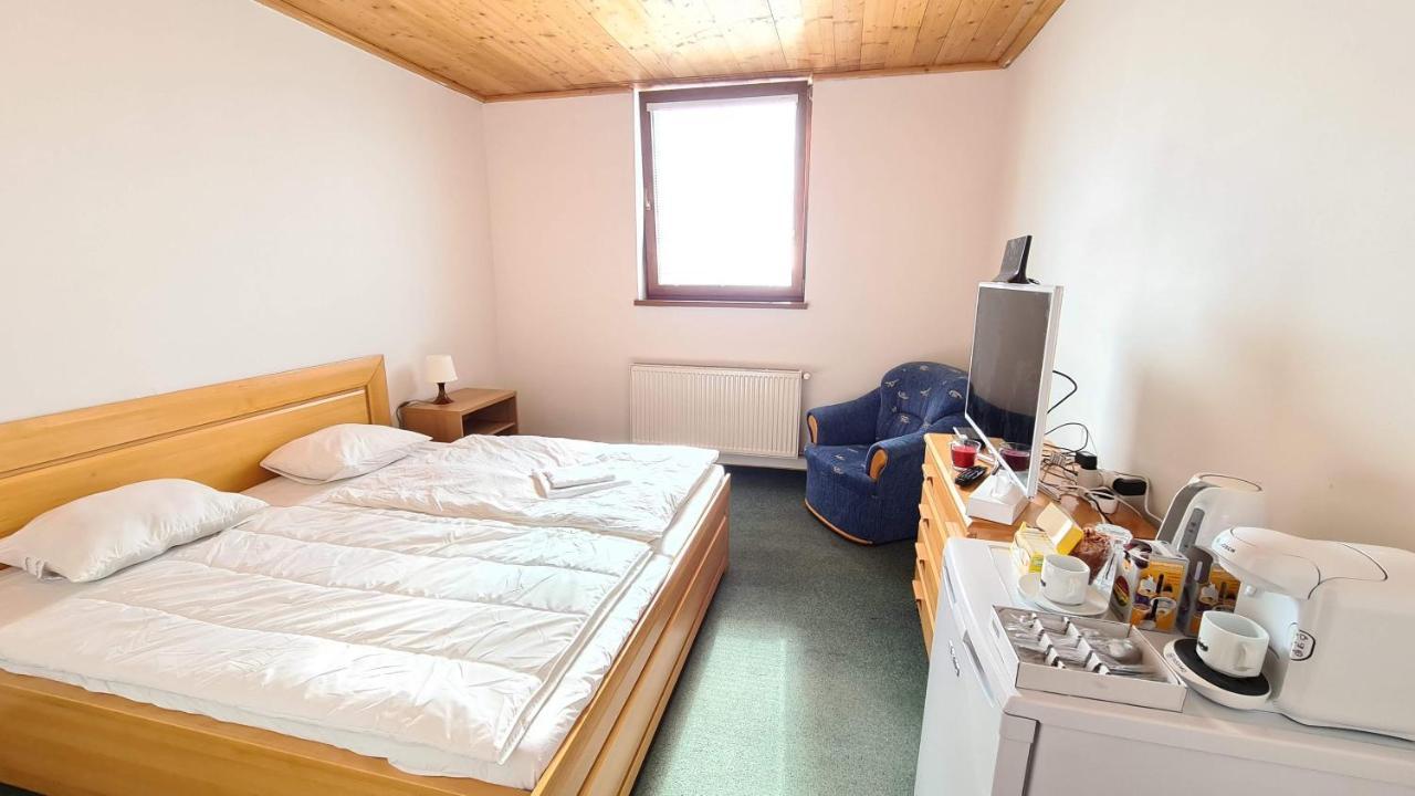 Apartman Kragujevska ชิลินา ภายนอก รูปภาพ