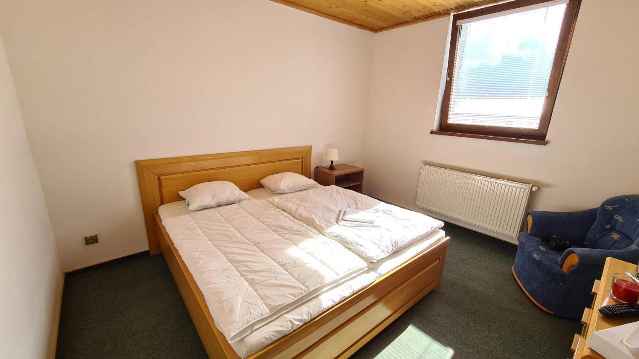 Apartman Kragujevska ชิลินา ภายนอก รูปภาพ