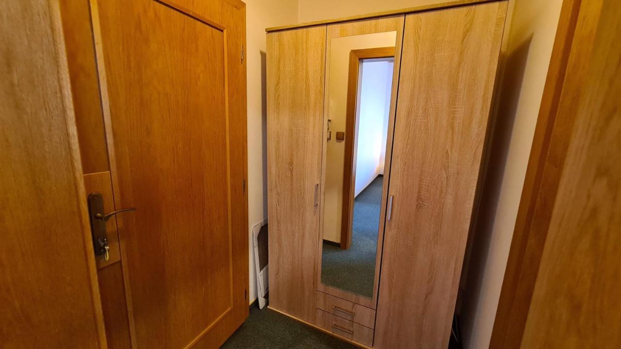 Apartman Kragujevska ชิลินา ภายนอก รูปภาพ
